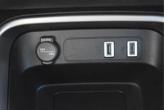 Jeep Avenger 1.2 Longitude Infotainment & Convenience pack | Keyless | DAB | Camera | Nav | Carplay | ADAS | Full LED | 4-Seasons / 59