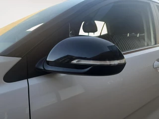 Kia Stonic 1.0i Turbo DynamicLine Automaat |  Two-tone lak | Apple Carplay / Android Auto | Airco |  Elektrische ramen | Camera | Parkeersensoren | Lichtmetalen velgen | / 25