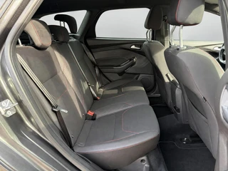 Ford Focus Wagon 1.5 Titanium NAVI - STOELVERWARMING / 17