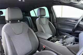Opel Insignia Grand Sport 1.5 Turbo Business Executive | Climate Control | Camera achter | OPC Line pakket | AGR stoelen | Stoel- en stuurverwarming | Keyless Entry & Start | Navigatie / 14