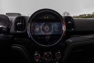 MINI Countryman Mini 1.5 Cooper S E ALL4 Chili  | SOH 99% | Pano | Head-up / 34