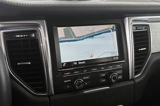 Porsche Macan 3.6 Turbo 1e Eigenaar NL Auto Panoramadak Sportchrono Luchtvering / 14