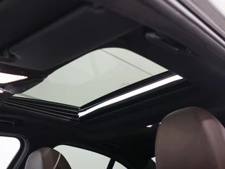 BMW 3 Serie 330e M-Sport Schuifdak | ACC | Harman Kardon / 10