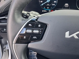 Kia Niro 1.6 GDi Hybrid ExecutiveLine |Leder |Schuifdak |HarmanKardon / 18