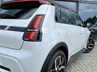Renault 5 Comfort Range Techno 52 kWh  | V2G | Pack Winter | Two-Tone | Stoel+Stuurverwarming | Navigatie | Climate Control | Apple CarPlay/Android Auto / 38