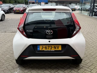 Toyota Aygo 1.0 VVT-i x-fun / 6