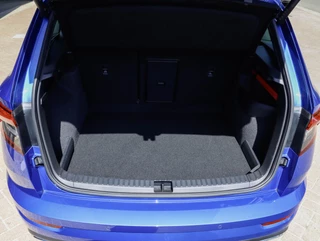 Skoda Karoq 1.5 TSI Sportline 150PK DSG Camera ACC Navi Stoel/Stuurverw. Race Blue 19 inch / 12