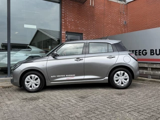 Suzuki Swift 1.2 Comfort Smart Hybrid / 2