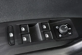 Volkswagen Taigo 1.0 TSI R-Line Business DSG Automaat Achteruitrijcamera Apple CarPlay / 28