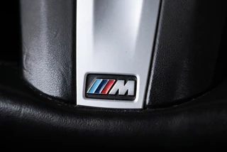 BMW X3 xDrive30e High Executive M Sport Stuur l Panoramadak | Harman Kardon | 360° | Trekhaak | Adaptive Cruise / 23