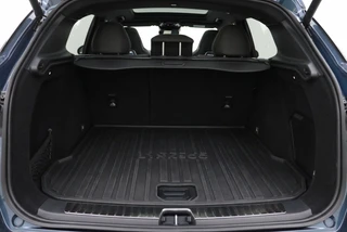 Lynk & Co 01 1.5 PHEV 262PK Stuurverwarming | Pano | Zwarte hemel | 360° Camera / 14