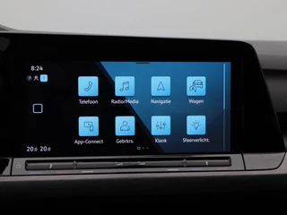 Volkswagen Golf 1.5 eTSi 150 Pk Automaat Style | Adaptive Cruise | Climatronic | Camera | CarPlay | Navigatie | 17 Inch / 8