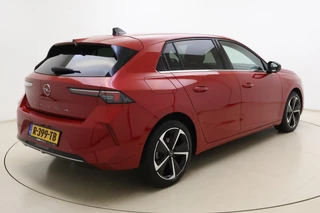 Opel Astra 1.2 Business Elegance 130pk | Navigatie | Climate Control | Stoel-Stuur-Voorruitverwarming | LED Verlichting | Camera | AGR Comfortstoel | Apple Carplay - Android Auto / 2