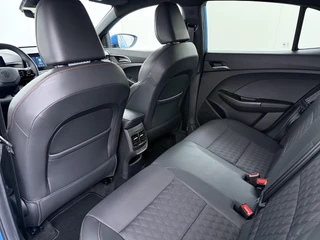 MG MG3 Hybrid+ 1.5 Hybrid+ Luxury VAN:22.900,- VOOR:19.330,- UW HERFSTVOORDEEL:3.570,-| ONDERHOUD GEHAD BIJ DEALER, DIRECT LEVERBAAR | 7 JAAR MG FABRIEKS GARANTIE TM 02-2032 | STOEL + STUURVERWARMING | 360 CAMERA | ADAP. CRUISE | DODE HOEK | KEYLESS | APPLE CARPLAY | / 21