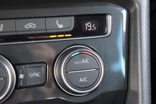 Volkswagen Tiguan 1.4 TSI ACT Highline Business R | Dealer Onderhouden | Led | Virtual | Stoelverwarming | Trekhaak | Carplay / 28