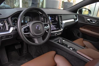 Volvo V60 2.0 B4 Inscription | NL auto | 2e eigenaar | BTW auto | Stuurverwarming | Leer | Cruise control | DAB | Camera | LED | Navigatie | Bluetooth | PDC / 13