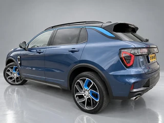 Lynk & Co 01 1.5 PHEV 262 pk  | 1e eigenaar | panoramadak | navigatie | 360 camera | stoelverwarming | NL auto / 8