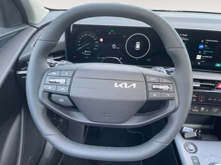 Kia Niro 1.6 GDi Hybrid DynamicPlusLine | Navigatie | Climate control | Elektrische bestuurders stoel | Schuif/kantel dak | Elektrische achterklep | DEMO / 15