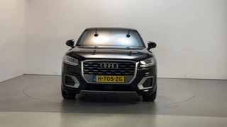 Audi Q2 30 TFSI Epic LED Navigatie Climate Control Parkeersensoren / 15