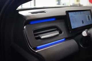 Byd SEAL 6 Touring 1.5 DM-i Comfort Lite // Long Range 19 kWh | Panoramadak | 360 camera | Sfeerverlichting | Smartphone Key | CarPlay & Android Auto | Fabrieksgarantie / 20