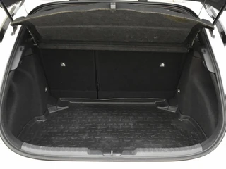 Toyota Corolla 1.8 Hybrid Smart Bi Tone | Head-up | Trekhaak | Stoelverw. / 31