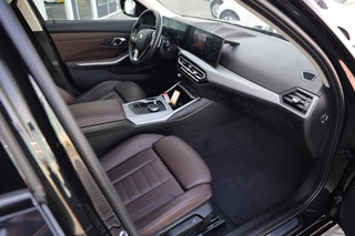 BMW 3-serie 320e|Automaat|Plug in hybride|Camera|Leer|Cruise control|Apple carplay/Android auto| / 24