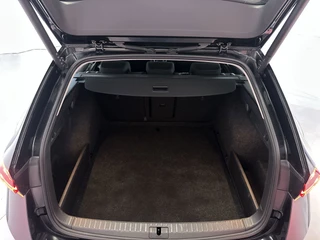Škoda Octavia Combi 1.0 TSI 110pk Business Edition Navigatie Parkeersensoren App-Connect DAB+ / 15