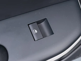 Kia K4 1.0 T-GDi MHEV GT-Line Launch Edition (pano) - Schuif/kantel dak - Stoel/stuurverwarming - AppleCarplay - Android Auto - 7 jaar of 150.000km fabrieksgarantie / 33
