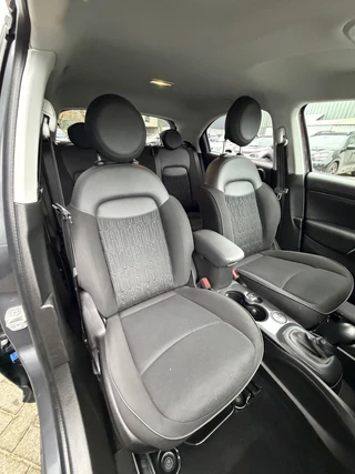 Fiat 500X 130pk Hybrid (Camera - LED - Navigatie via APP - Parkeersensoren V+A - Automatische Airco - 17") / 12