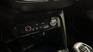 Opel Corsa 1.2 Edition CRUISE DAB CARPLAY LED 11000 KM. / 35