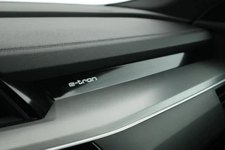 Audi e-tron Sportback 55 408pk quattro S edition 95 kWh SOH 91% Luchtvering 360Camera Nachtzicht Keyless Adaptive cruise / 43