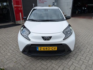 Toyota Aygo X Play NL-AUTO 100% DEALER OH APPLE & ANDROID AIRCO CRUISE CONTROL / 15