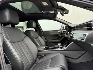 Audi A6 Avant 55 TFSI e 367pk quattro Pro Line S Competition Audi Exclusive kleur / 12