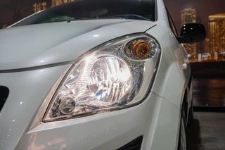 Suzuki Splash 1.0 VVT Exclusive EASSS / 6