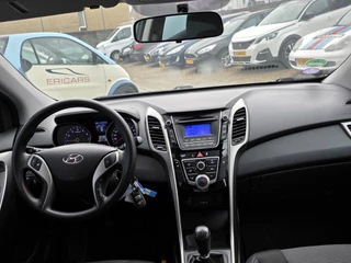 Hyundai i30 1.6 GDI i-Drive Cool AIRCO LM / 9