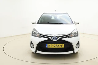 Toyota Yaris 1.5 Hybrid Aspiration | Navigatie | Achteruitrijcamera | Climate Control | Cruise control | Verw. buitenspiegels / 7