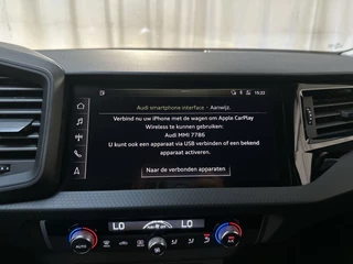 Audi A1 citycarver 25 TFSI epic Parkeersensoren Climate Control Navigatie Cruise Control / 14
