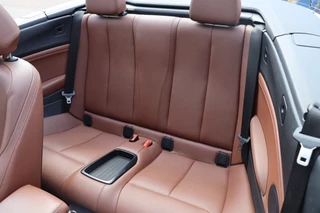 BMW 2 Serie Cabrio M235i xDrive Centennial High Executive Cruise Control, Airco, Apple Carplay, Camera, Navigatie, Prijs Is Rijklaar Inclusief 6 Maanden Garantie / 17