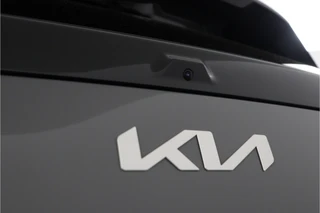 Kia EV3 Plus 81.4 kWh  - SOH 98,8% - Stoel/stuurwiel verwarming - Adaptieve Cruisecontrole - LED lampen - V2L - Fabrieksgarantie tot en met 03-2032 / 46