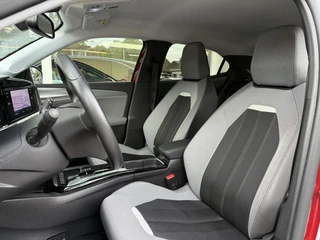 Opel Mokka-e Elegance 50-kWh | Navigatie | 100kW snelladen | Adaptieve Cruise Control | Climate Control | Achteruitrijcamera | Two Tone / 9