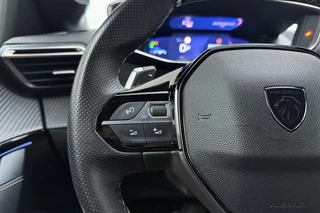 Peugeot 208 1.2 Hybrid 145 e-DCS6 GT | Stoelverwarming | Cruise control | Apple carplay/Android auto | Elek. verstelbare stoelen | Achteruitrijcamera | Kunstlederen/Alcantara bekleding | Massagefunctie | Stuurbediening / 20