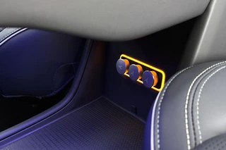Voyah Courage Business Edition 80 kWh / 45