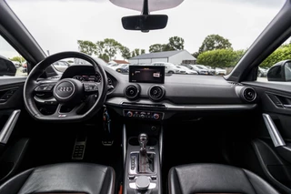 Audi Q2 35 TFSI S Edition  | 2x S-line | NL Auto | Virtual / 21