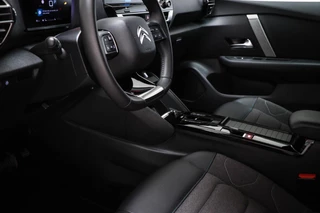 Citroen C4 1.2 Puretech Feel Pack | COLOR GLOSSY BLACK PACK | HALF LEDER | STOELVERWARMING | DAB | CAMERA / 28