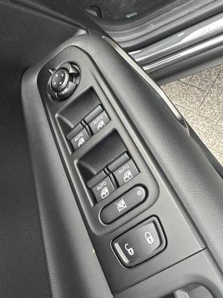 Jeep Renegade 4xe 240PK Plug-in Hybrid The North Star (Elektrisch Schuifdak - Navigatie - Adaptieve Cruise Controle - LED - Automatische Airco 4WD - Camera - Stuur & Stoel verwarming) / 28