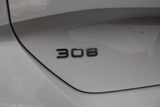 Peugeot 308 SW 1.2 PureTech Active Pack Business|Automaat!|Trekhaak|Navi|Distributie vervangen| / 24