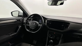 Volkswagen T-Roc 1.0 TSI Style Business CARPLAY NAVI ADAPTIEF CRUISE. / 20