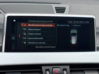 BMW X1 xDrive20i High Executive  | Afn. trekhaak | Pano | LED | Leder | Sportstoelen | Apple/Android | Stoelverwarming / 67