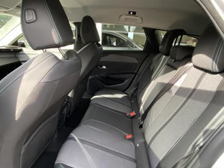 Peugeot 308 SW 1.2T 130pk Automaat Allure | AGR Comfortstoel | Camera voor & achter | Stoelverwarming | Navi | Keyless Entry / 10
