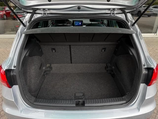 SEAT Arona 1.5 TSI FR Launch Edition 150PK Automaat Camera Sportstoelen Navi Apple Carplay Android Auto / 46